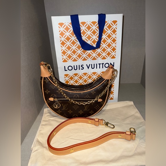 Louis Vuitton Loop Shoulder Bag - Picture 5 of 16